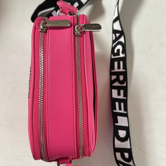 Karl Lagerfeld Paris Barbie Core Hot Pink Camera Crossbody Hand Bag NWT - Picture 4 of 9